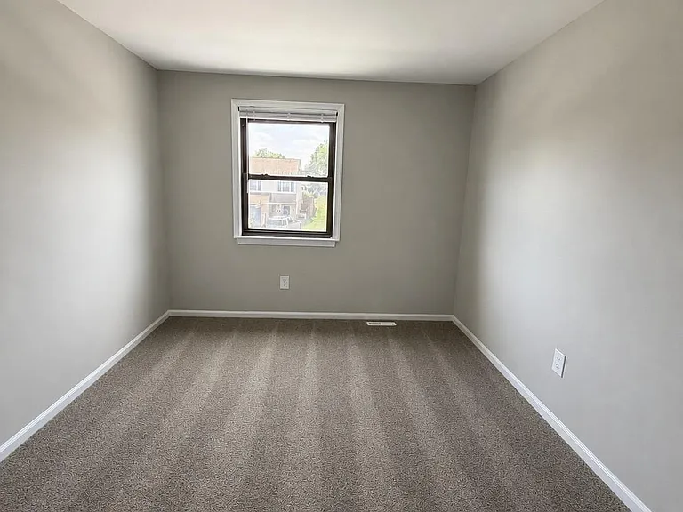 70 Orchard Ct — Photo 10