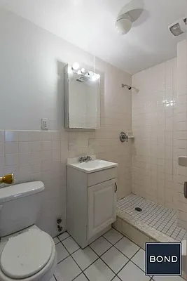 Rented by Bond New York | media 6