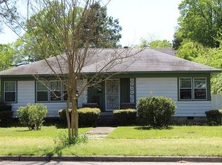 724 E Main St, Prescott, AR 71857
