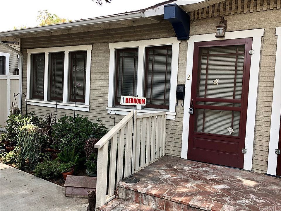 1st image of 119 E River Ave