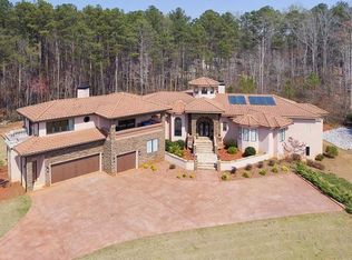 6446 Lily Trl, Fairburn, GA 30213