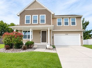 4707 Trotters Pointe Cir, Midland, MI 48642
