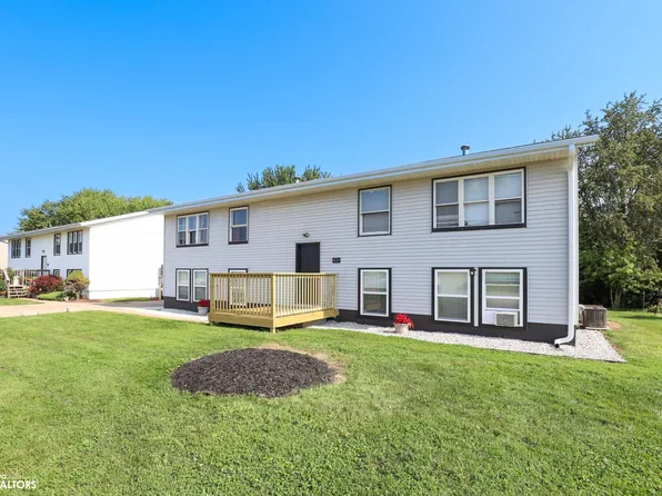 406 Plaza Heights Rd, Marshalltown, IA 50158
