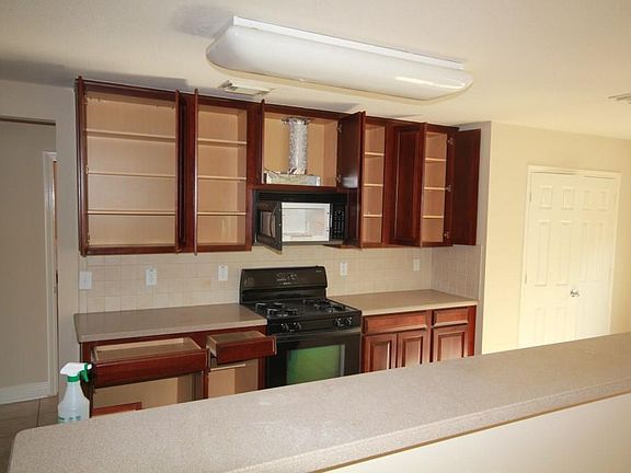 5th image of 16218 Bresslyn Ln