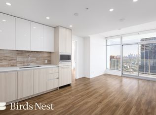 1888 Gilmore Ave #3605, Burnaby, BC V5C 0L2