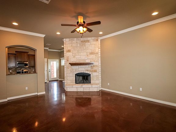 3rd image of 3132 Silver Saddle Dr