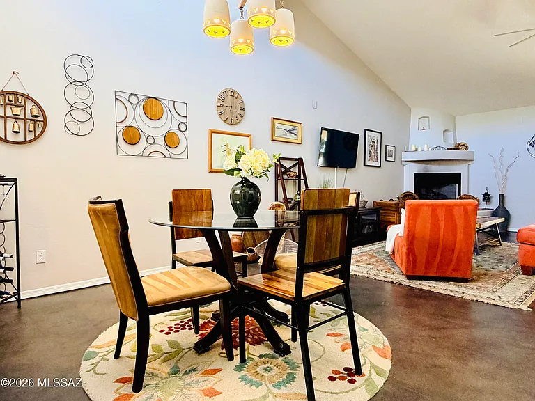 272 E Southern Pines Dr — Photo 8