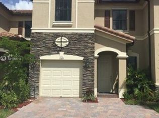3391 W 89th Ter, Hialeah, FL 33018