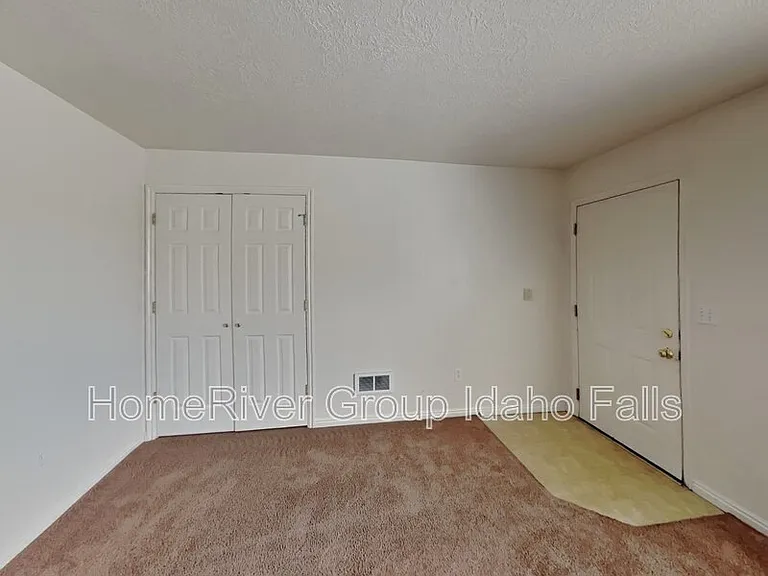 1350 Midway Ave #2 — Photo 7