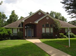 4420 Sleepy Holw, Paris, TX 75462