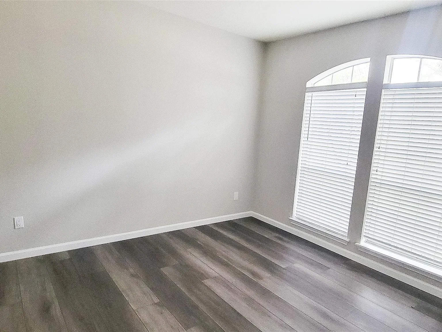 4 bed, 3.5 bath, 3113 sqft, $3,400 — Photo 3