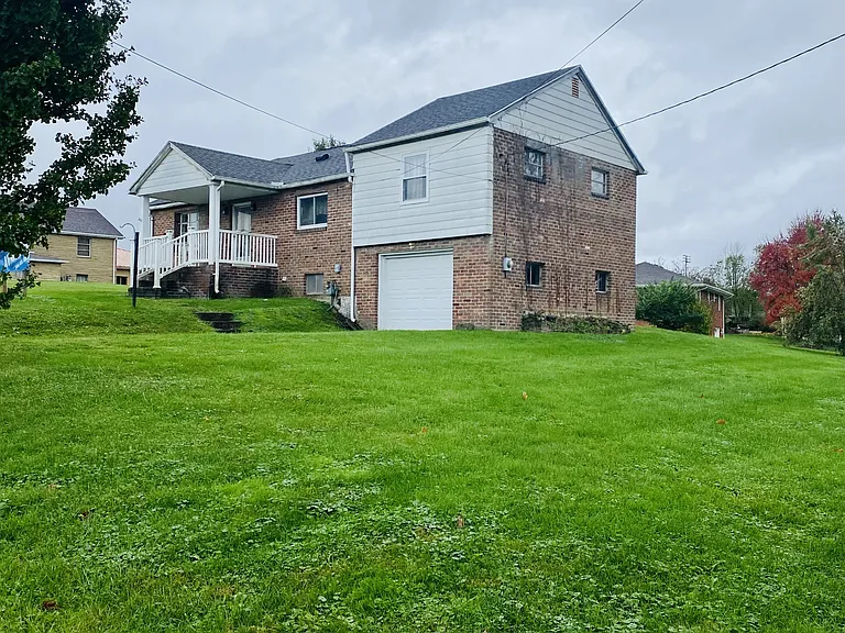 1393 Saratoga Ave — Photo 16