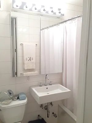 Rented by Corcoran | media 23