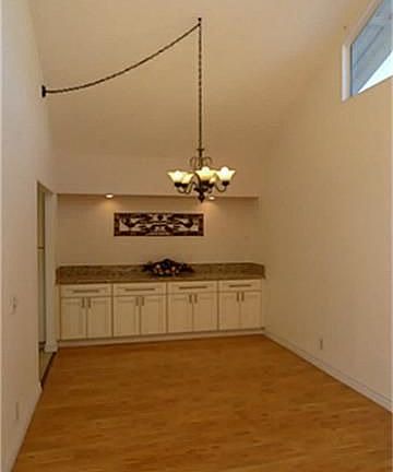 3rd image of 5021 Paseo Dali