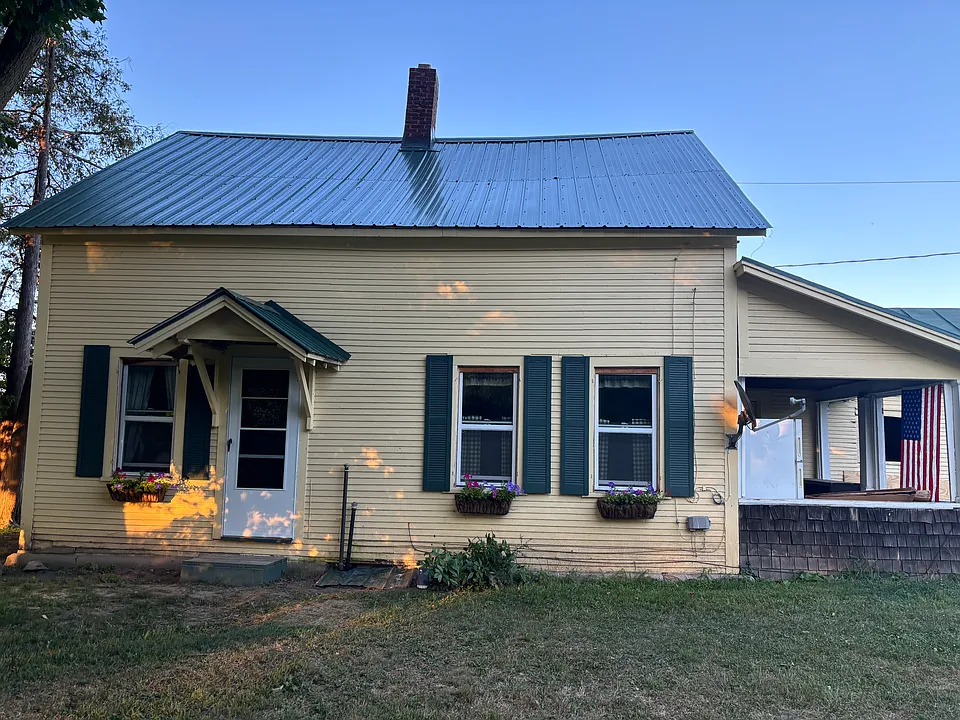 3276 North Rd