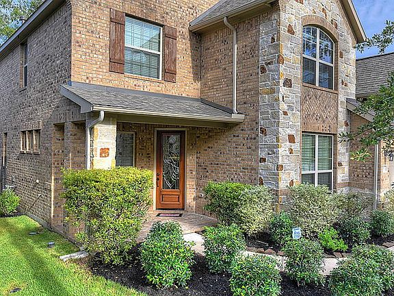 2nd image of 10 Inland Prairie Dr