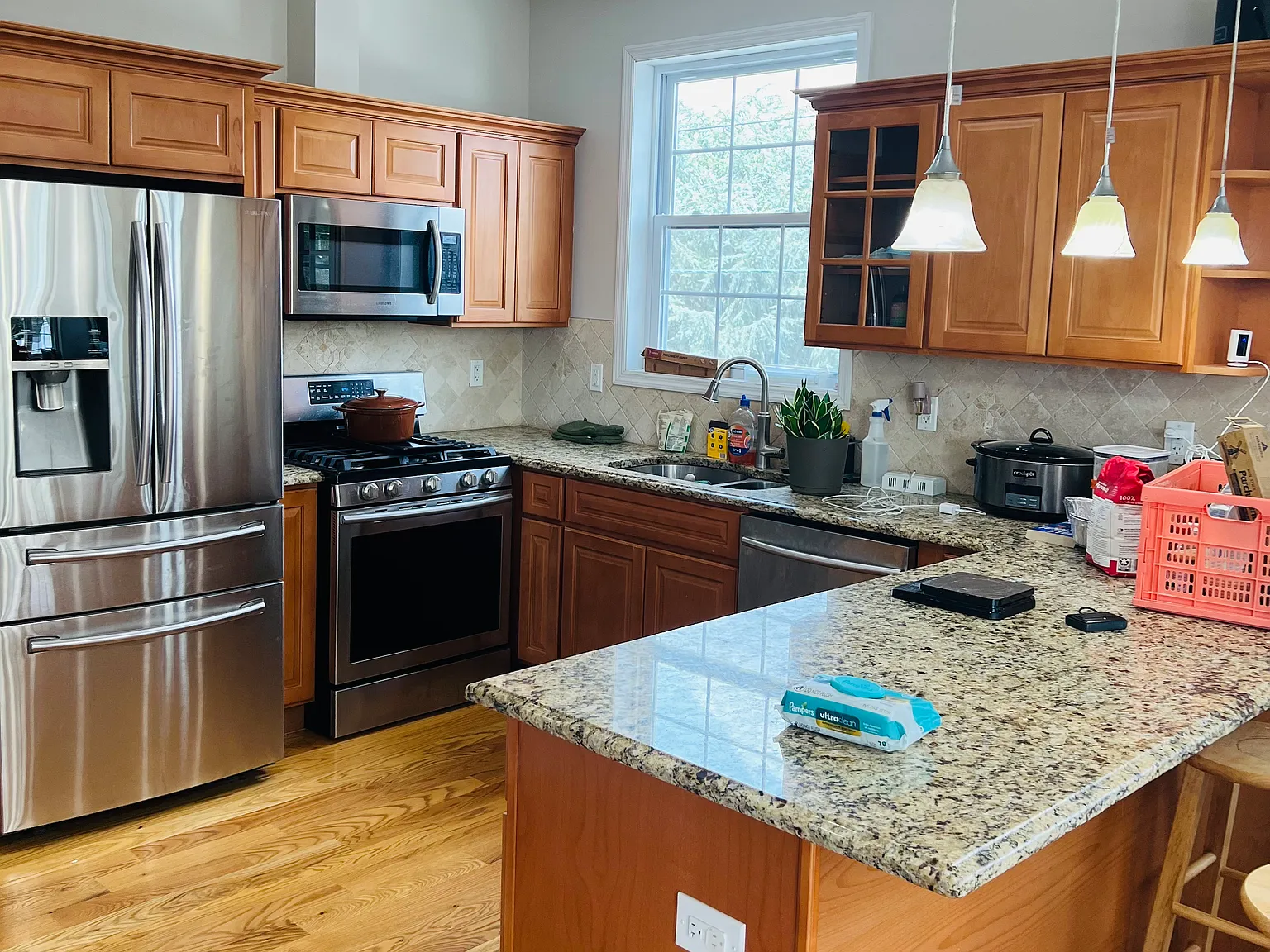 2 bed, 1100 sqft, $3,000 — Photo 4