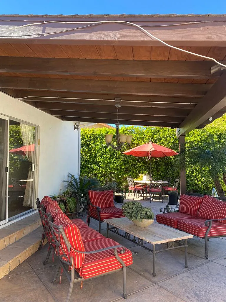 4 bed, 2400 sqft, $6,199 — Photo 4