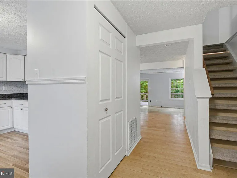 508 Palmspring Dr — Photo 13