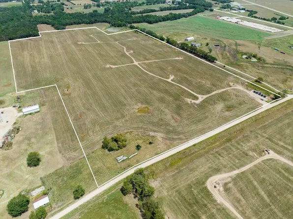 410 Road, Neodesha, KS 66757