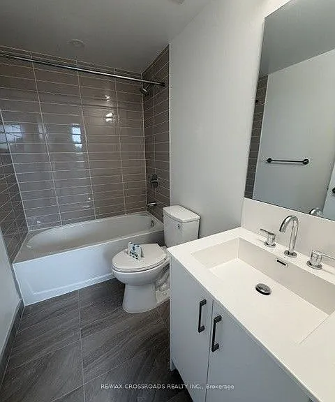4010 Eglinton Ave W #426 — Photo 12