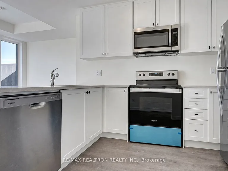 160 Densmore Rd #1104 — Photo 9