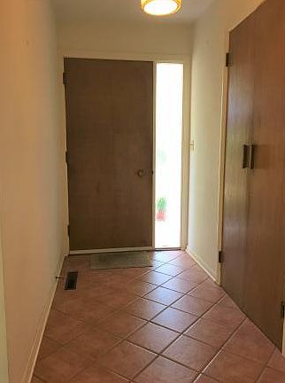3rd image of 112 N Sunset Dr