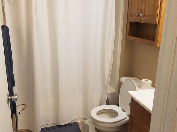 5th image of 804 Benton Dr APT 21