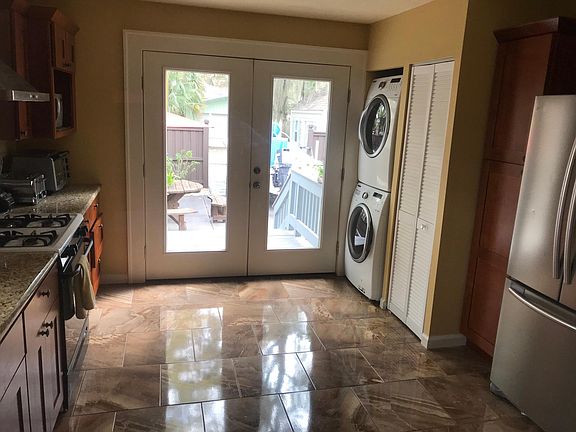 Kitchen with washer/dryer