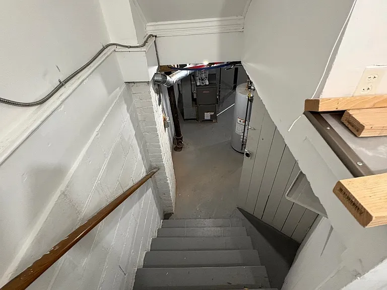 121 Jones St — Photo 25