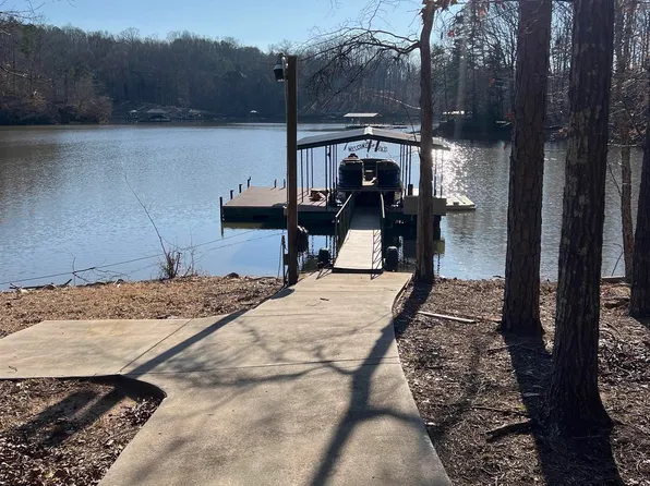 758 S Alexander Rd, Seneca, SC 29678