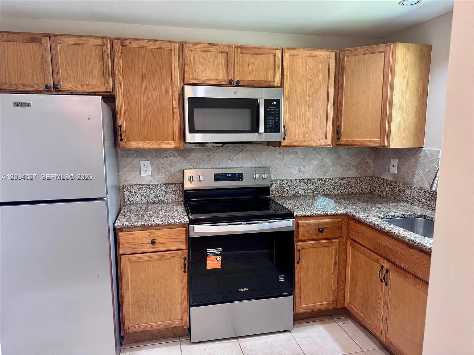 Lakeshore Townhomes Condo — Photo 4