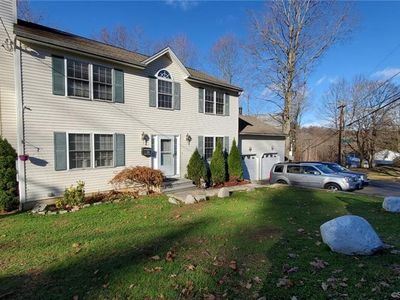 2 Sunset Ave, Waterbury, CT, 06708