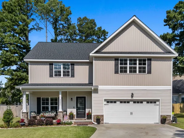 2202 Sophia Circle, Winterville, NC 28590
