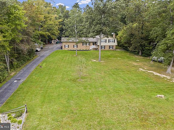 3rd image of 37140 E Lakeland Dr