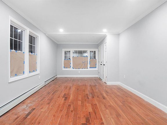 4th image of 108-37 173rd St