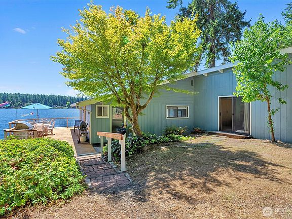 3rd image of 3960 E Mason Lake Drive W