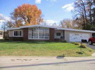 34 Wilshire Dr, Fairview Heights, IL