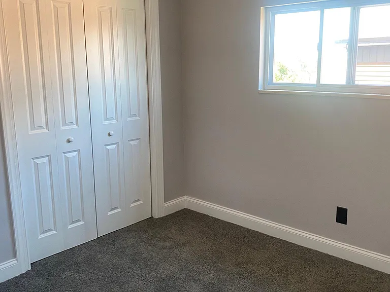 2929 Pioneer Ave — Photo 8