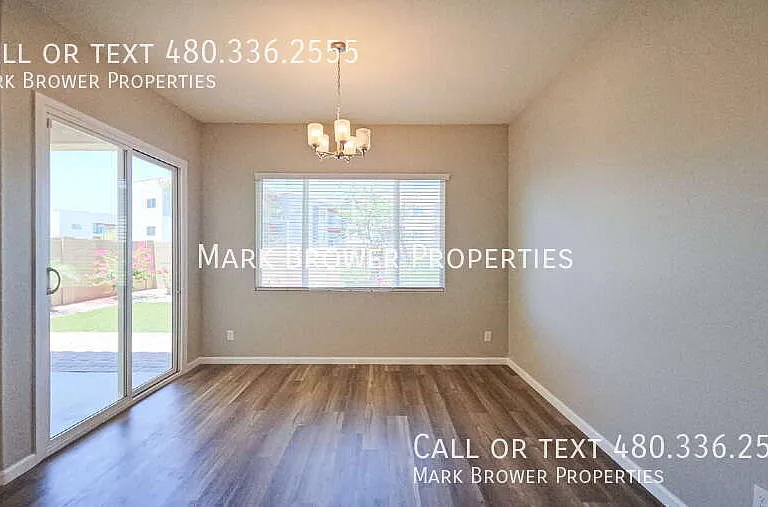 7358 W Phelps Rd — Photo 11