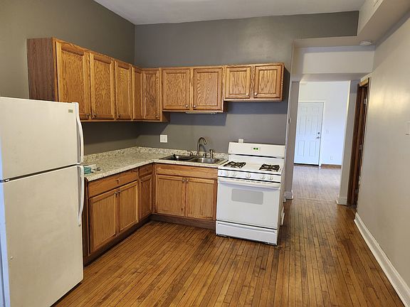 2nd image of 1555 S Millard Ave APT 1F