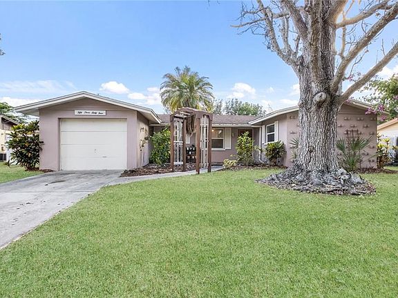 2nd image of 5364 Starwood Pl