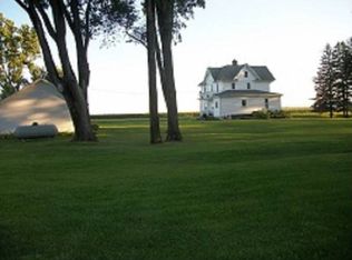 12536 Nichols Spring Dr, Chatfield, MN 55923