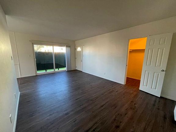4th image of 501 Avenue G APT 1