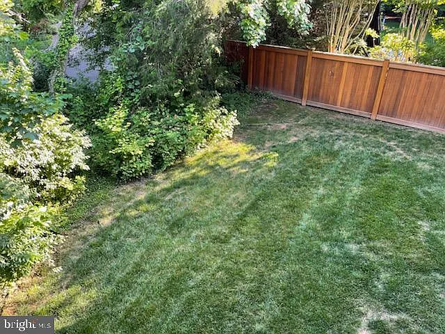 6915 Bonheim Ct — Photo 36
