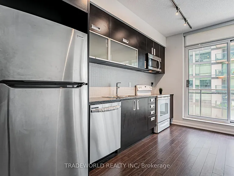 205 Frederick St #909 — Photo 8