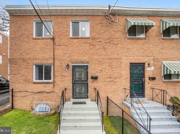 4907 Fitch Pl NE, Washington, DC 20019