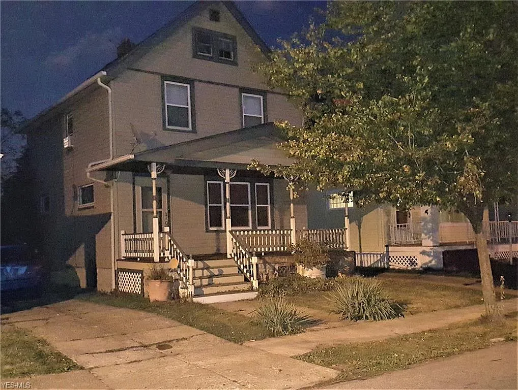 3315 W 90th St photo 1