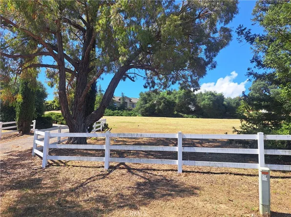 1415 Charolais Rd, Paso Robles, CA 93446