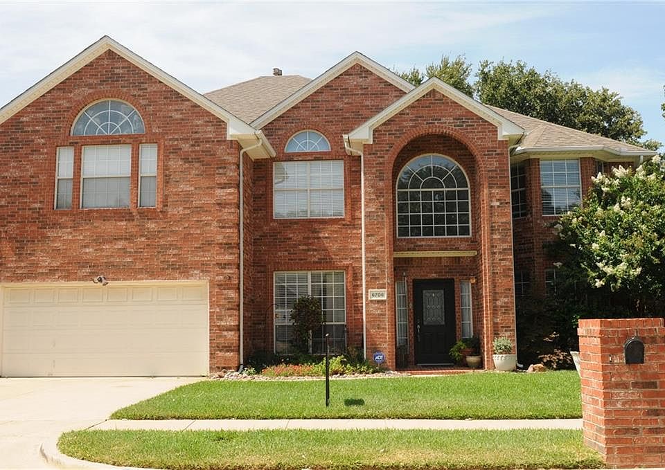 1st image of 6706 Forest Park Dr